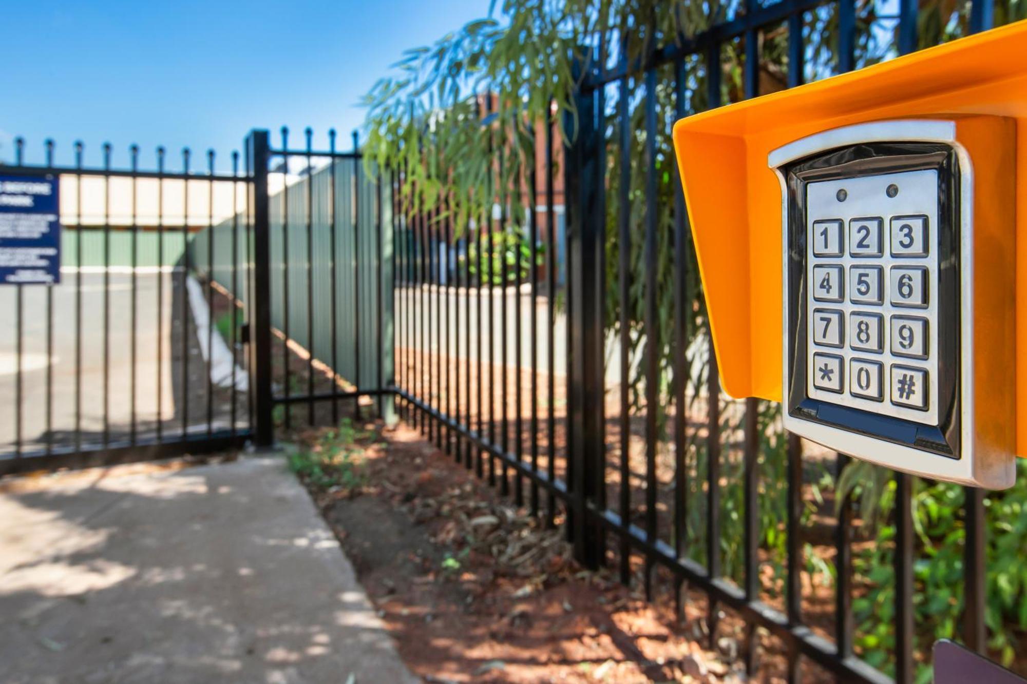 Ibis Styles Karratha Hotel Exterior foto
